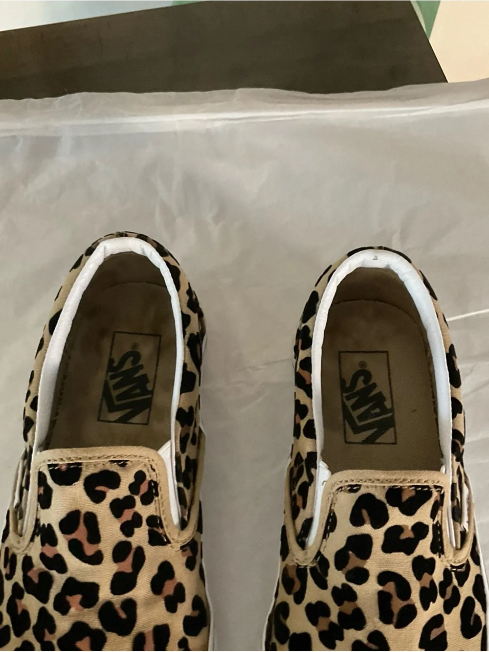 Vans slip van